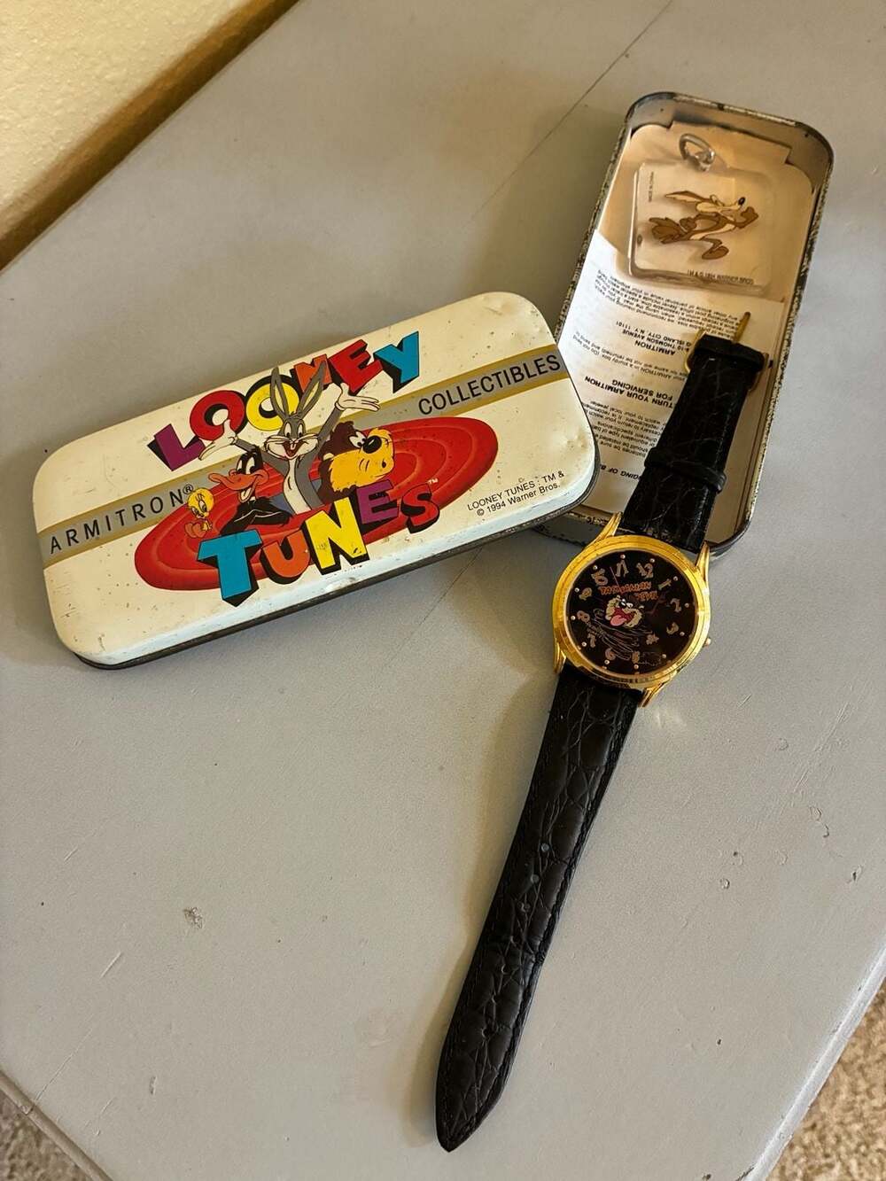 Vintage 1994 Armitron Looney Tunes Tasmanian Devil Watch
